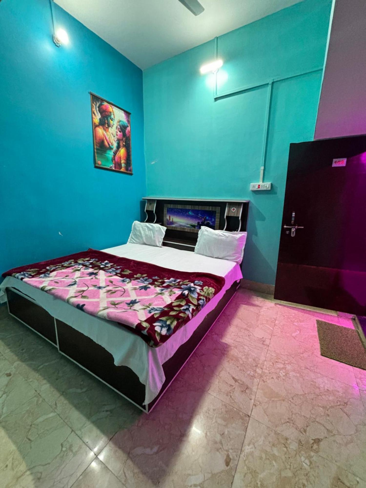 Kishori Ram Homestay Near Ayodhya Dham Railway Εξωτερικό φωτογραφία
